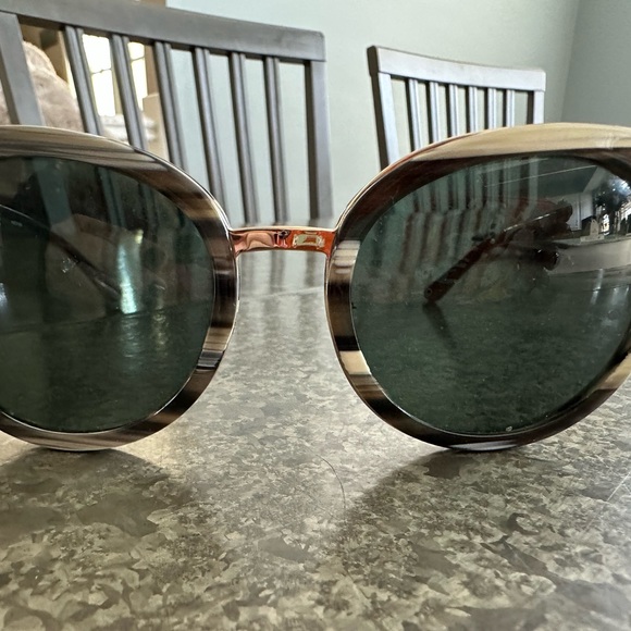 Women's Tory Burch Tortoise Sunglasses Brown, Gray, Beige - Picture 5 of 11